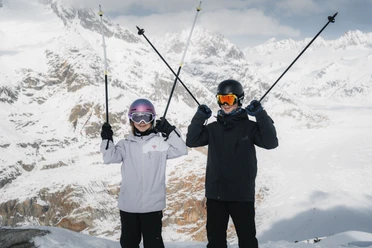 Schi fer frii im Winter in der Aletsch Arena