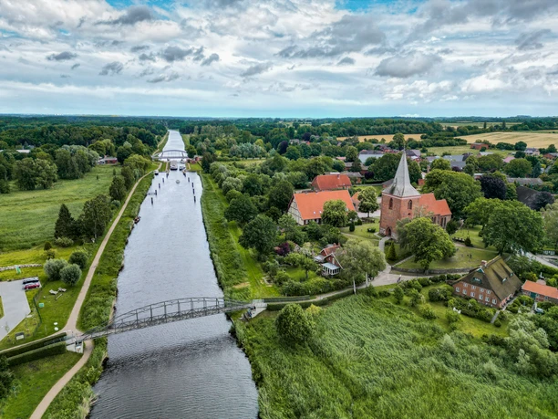 Der Ort Berkenthin in der Stecknitz-Region am Elbe-Lübeck-Kanal.