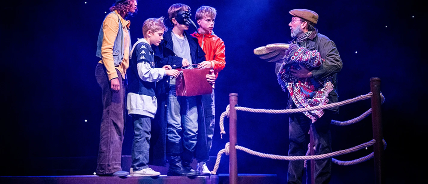 Theater - Herr Der Diebe (Stefan Hoyer).jpg