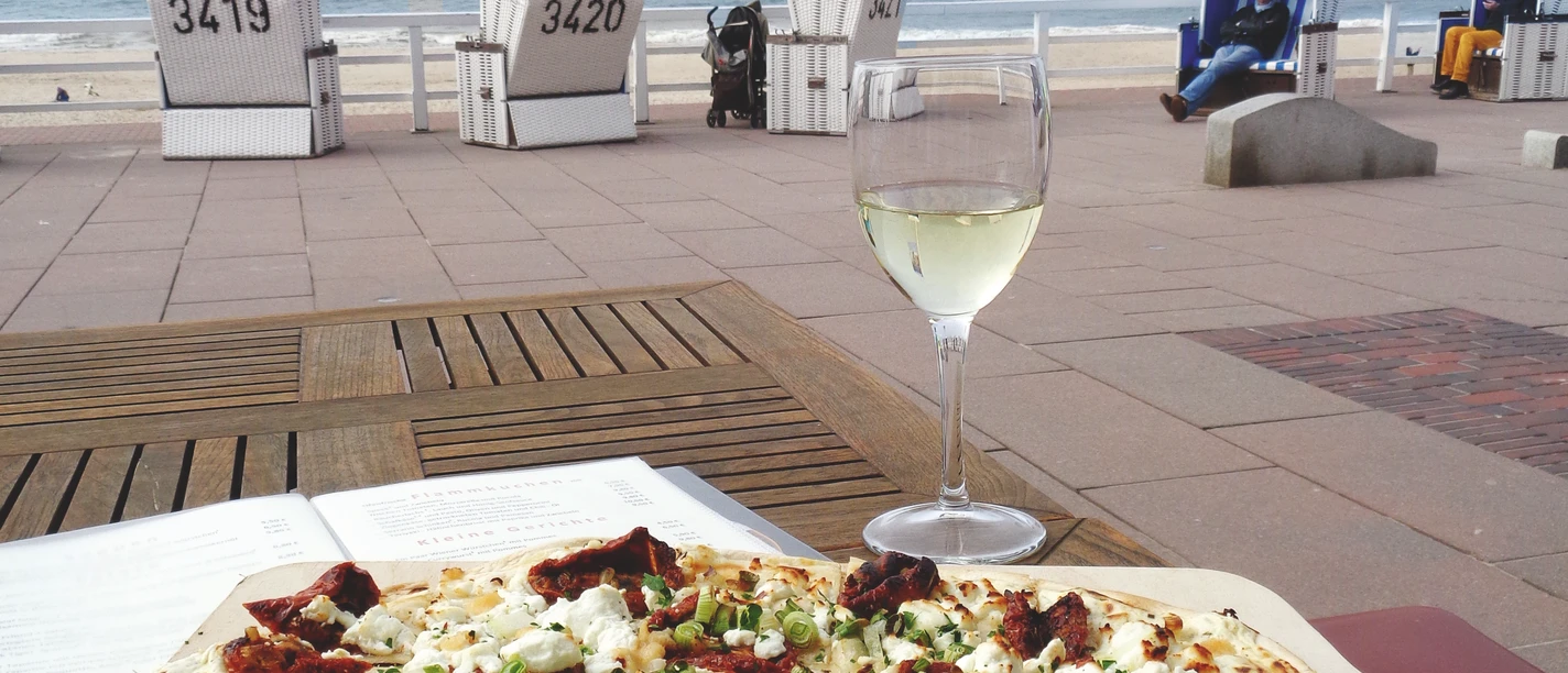 Friends Bistro mit Meerblick