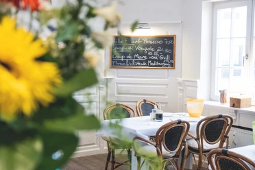 Casa Bianca Restaurant