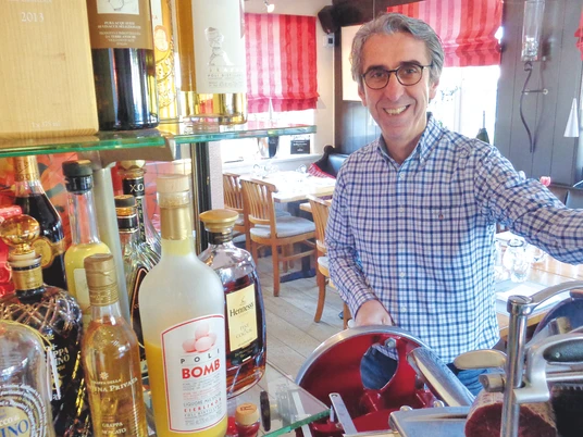 Il Ristorante Gastgeber Antonio