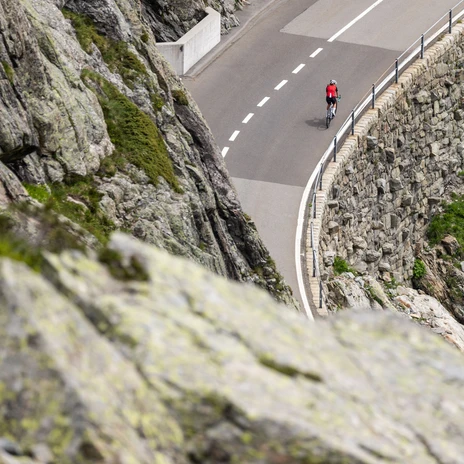large_-3-Pässefahrt Velo (Susten, Grimsel, Furka) 11.jpg