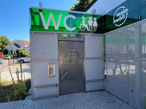 öffentliche Toilette, Am Marktplatz