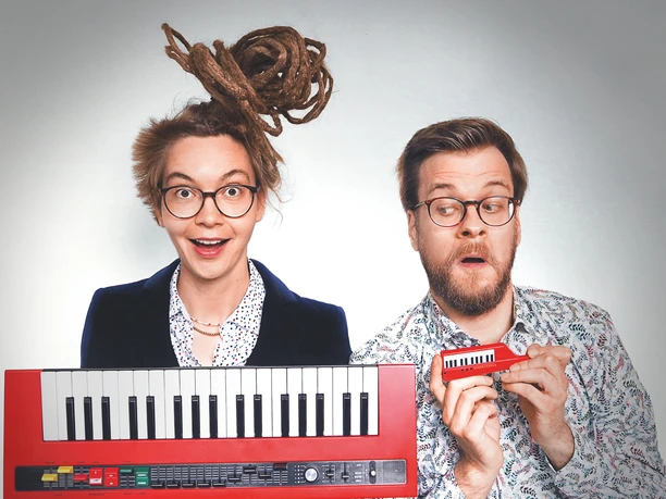 Marie Diot - Unwahrscheinliche Hits - Pressefoto Querformat Print (c) Julia Geusch_reservix_desti.png
