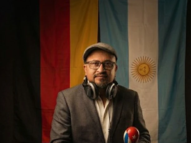 260828_DJ ArielLucero_LatinOsVibes.jpg