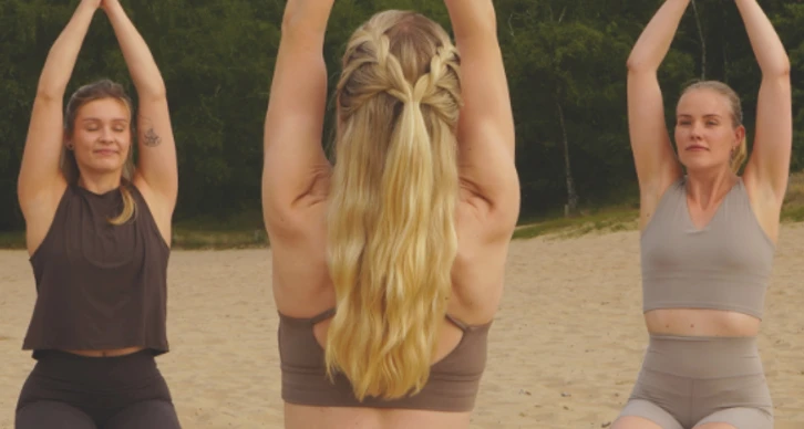Yoga am Strand
