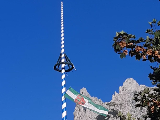 da wo der Maibaum steht