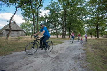 schafstall-heide-radtour-niederhaverbeck