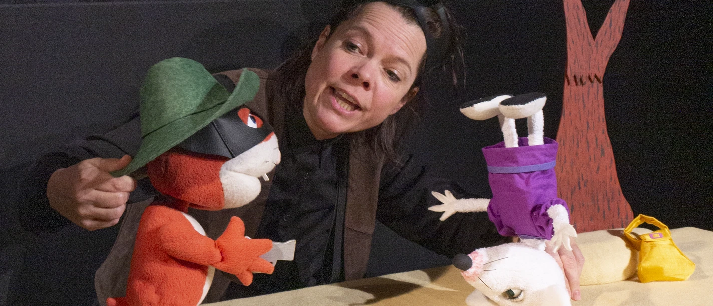 Kindertheater des Monats, Pfoten hoch.jpg