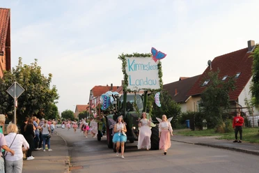 Umzug beim Landauer Kram- und Viehmarkt