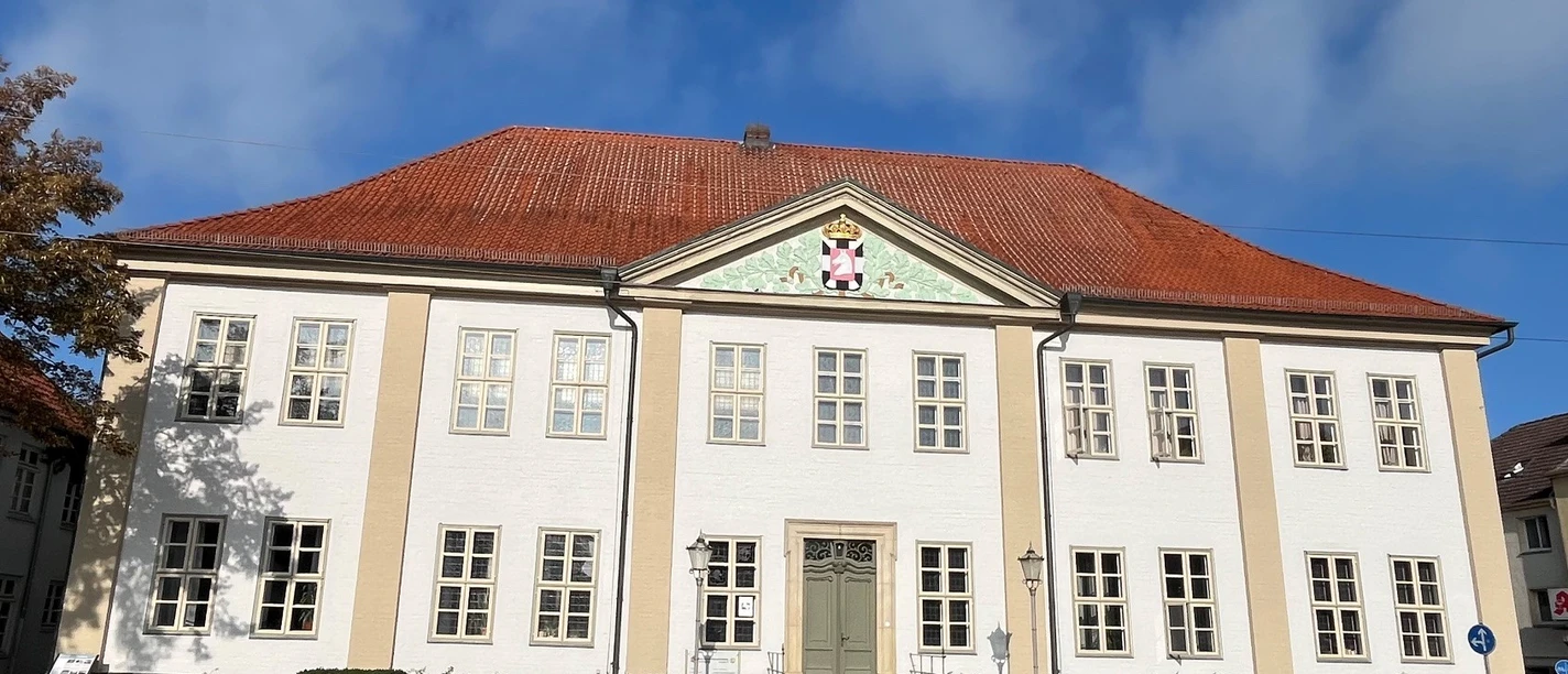 Kreishaus frontal Sommer