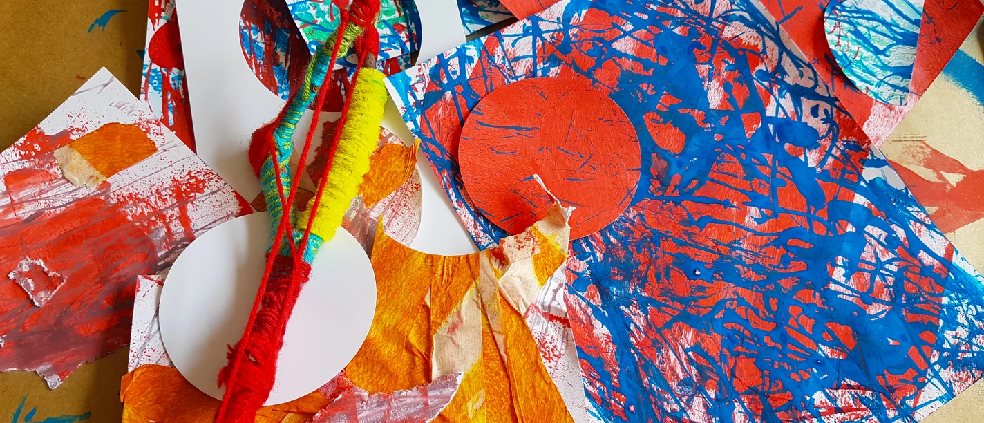 Intuitives Gestalten und Malen im Atelier Yoku