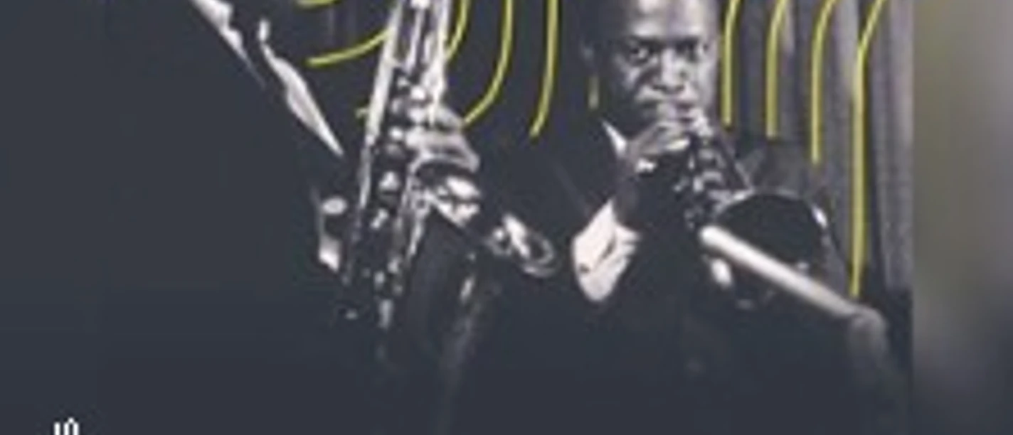 Schwarz-weißes Jazzmotiv mit Saxofonist und Trompeter vor gelben Linien
