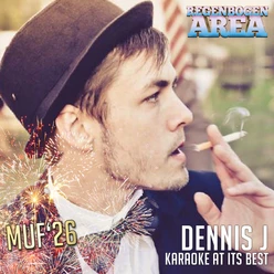 Mann mit Hut raucht, Text: Dennis J, MUF '26, Karaoke at its best.
