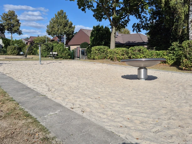Spielplatz Allerstraße 1.jpg