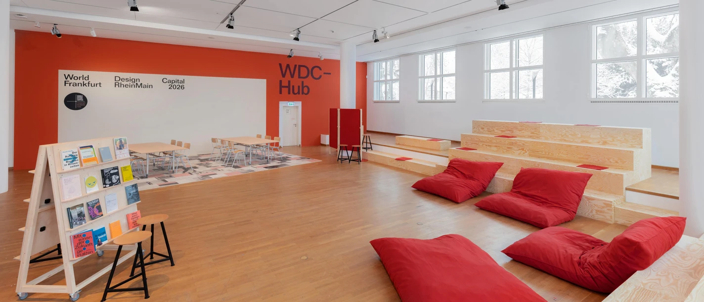 WDC Hub im Museum Angewandte Kunst Frankfurt mit Sitzstufen