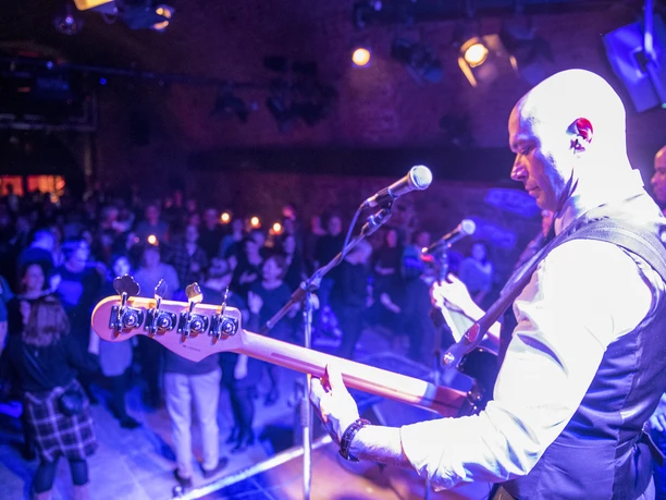 Band mit Publikum in der Eventlocation MORITZBASTEI - präsentiert vom Leipzig Convention Bureau
