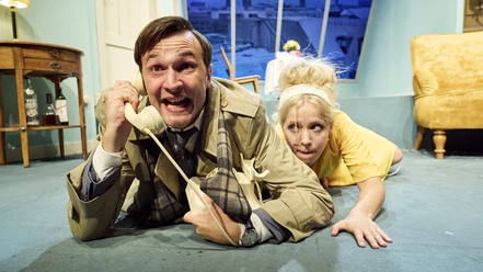 Barfoot in´n Park – Verliebt, verlobt, verkracht - Ohnsorg Theater