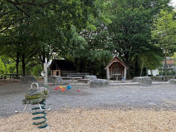 Spielplatz_Seeallee_Sempach_Sandkasten.jpg