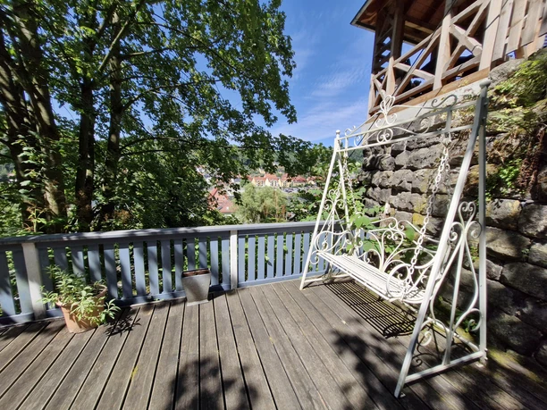 Terrasse für alle Gäste des Hauses mit Elbblick