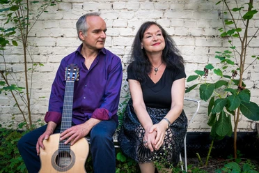 Esther Lorenz und Peter Kuhz in der St. Liborius Kirche zu Gast