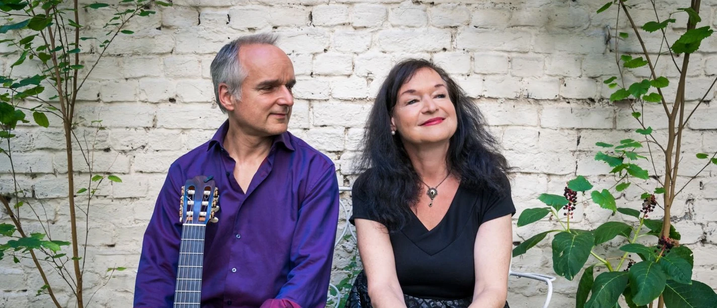Esther Lorenz und Peter Kuhz in der St. Liborius Kirche zu Gast
