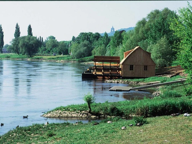 Minden - Weser-Bastau-Weg Das Bild zeigt die Schiffmühle in Minden.