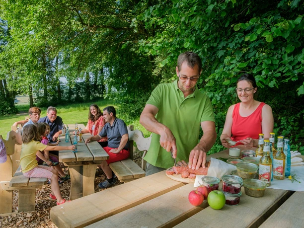 Kulinarischer Rastplatz Höllchen
