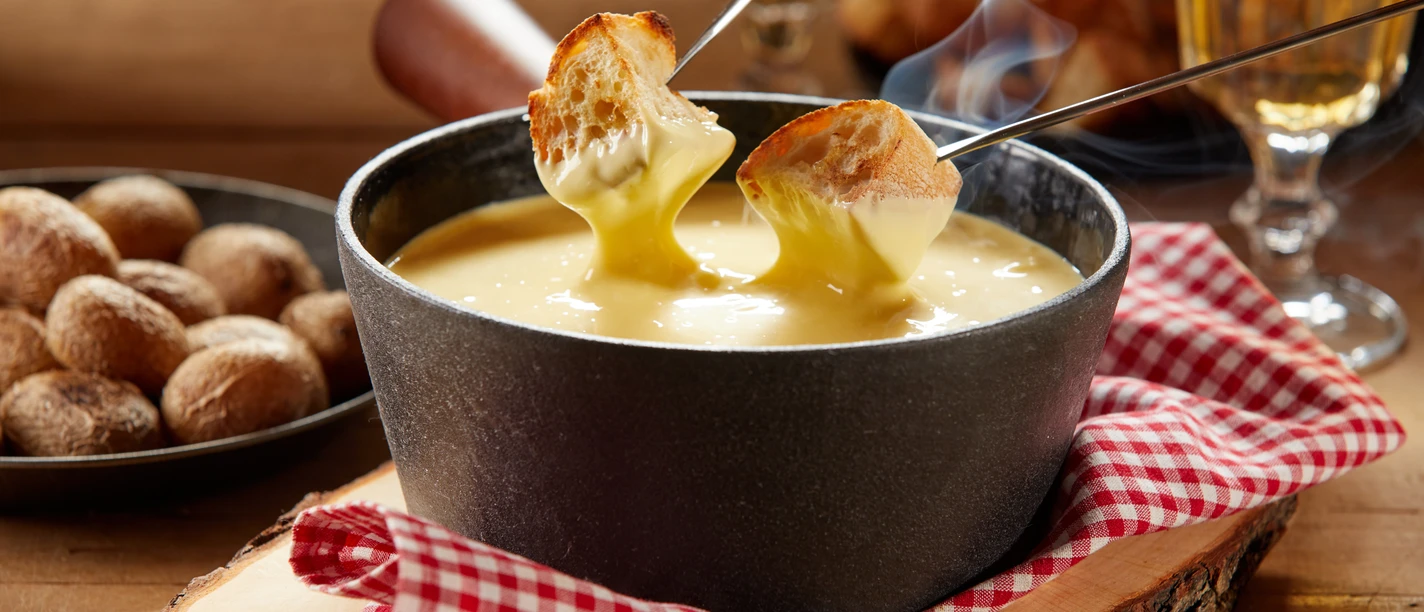 AdobeStock 344215550 Fondue