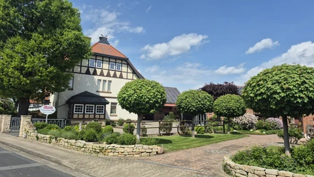 Hof Behrens Straßenansicht Süd