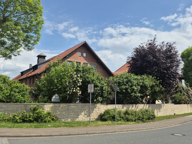 Hof Behrens Straßenansicht West Hof Behrens Straßenansicht West