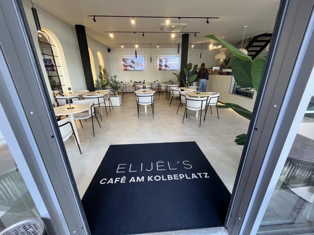 Eingangbereich eines Cafés