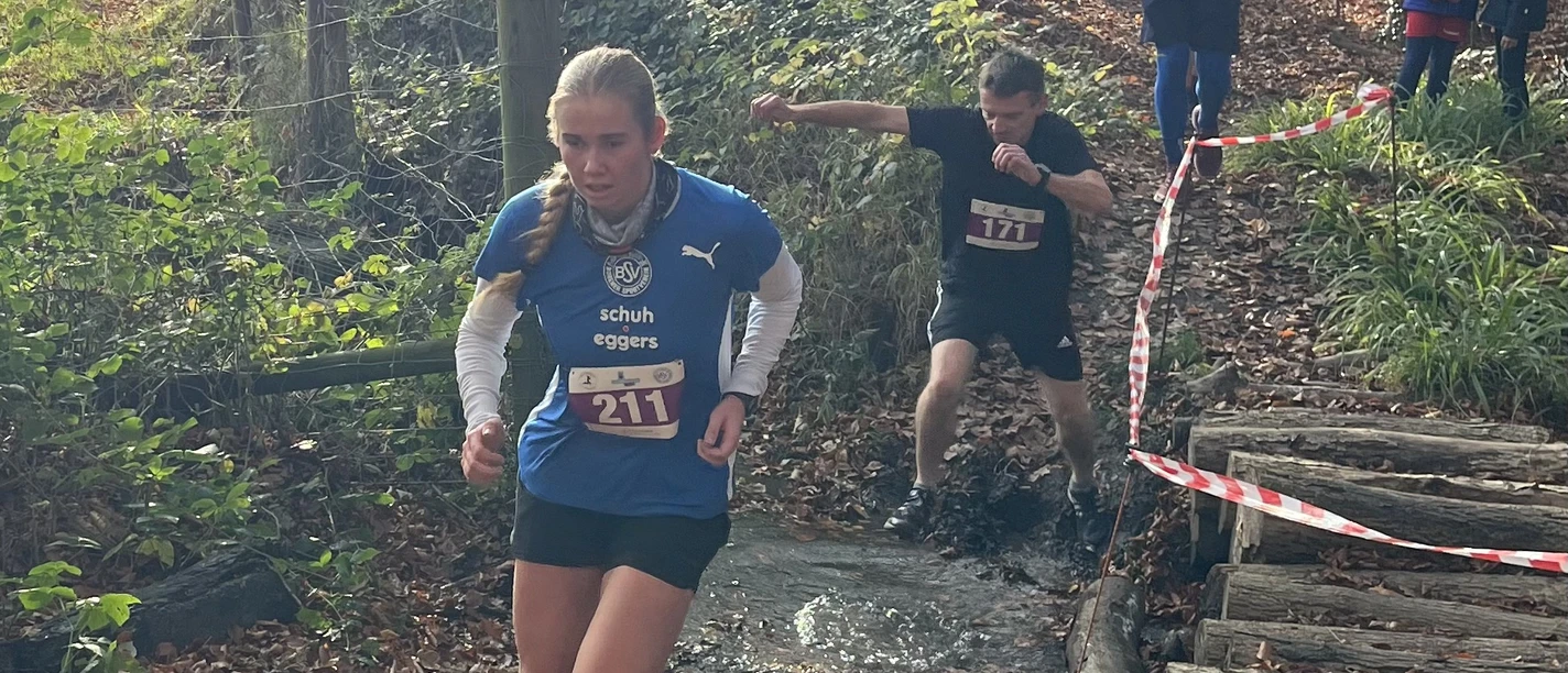Lila-Eule-Crossläufer an der Au.jpg