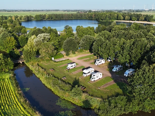 Campingplatz am Emsdeich Ostfriesland (c) Patrick Anneken.JPG Campingplatz am Emsdeich Ostfriesland (c) Patrick Anneken.JPG