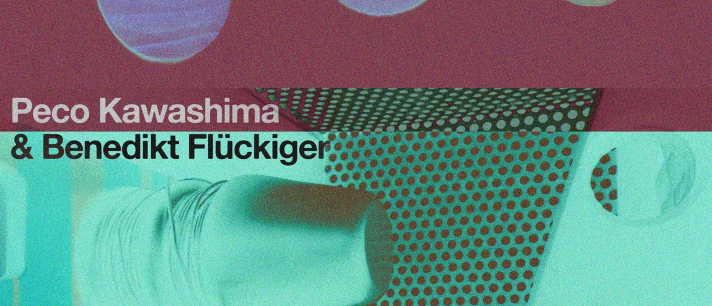 Ausstellungsplakat mit türkis-roten Flächen, Schrift und abstrakten Glasformen.