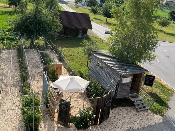 Härzens_Momän_Schlierbach_Drohnenansicht.JPG Härzens_Momän_Schlierbach_Drohnenansicht.JPG