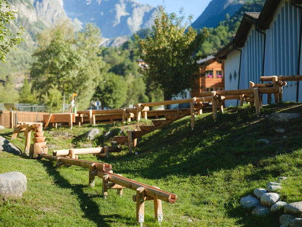 Spielplatz Fieschertal im Sommer in der Aletsch Arena