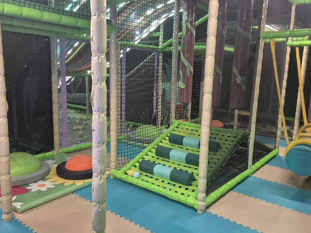Jungle_Adventure_Funcenter_Peine_07.jpg Jungle_Adventure_Funcenter_Peine_07.jpg