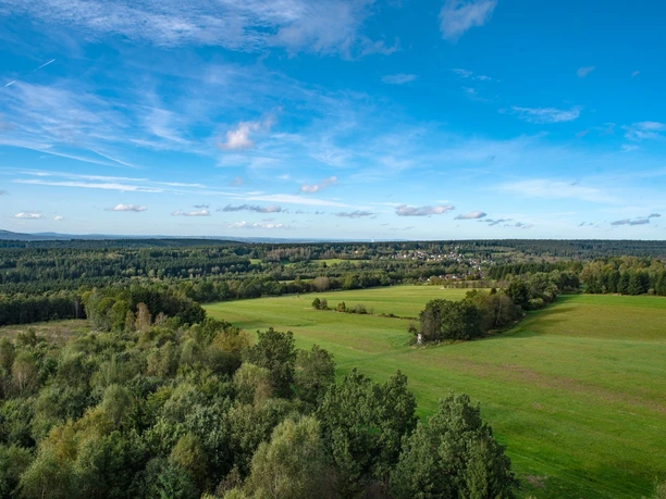 Blick vom Hochsollingturm auf die Wälder des Sollings Blick vom Hochsollingturm auf die Wälder des Sollings