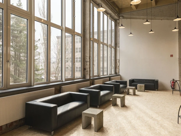 Spinnbau_Grosses-Foyer_18.03.2022_PR01__c_Nasser_Hashemi.jpg