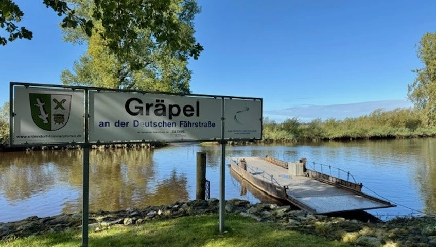 Graepel-Prahmfaehre.jpg