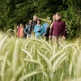 Wandergruppe auf dem "Weg für Genießer"