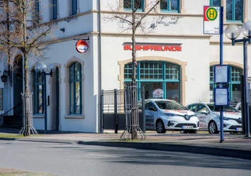 sushifreune-lippstadt-aussen-haltestelle.jpg Sushifreunde in Lippstadt von außen