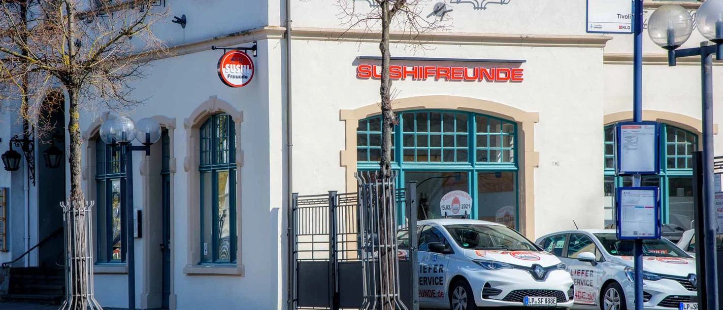 sushifreune-lippstadt-aussen-haltestelle.jpg Sushifreunde in Lippstadt von außen