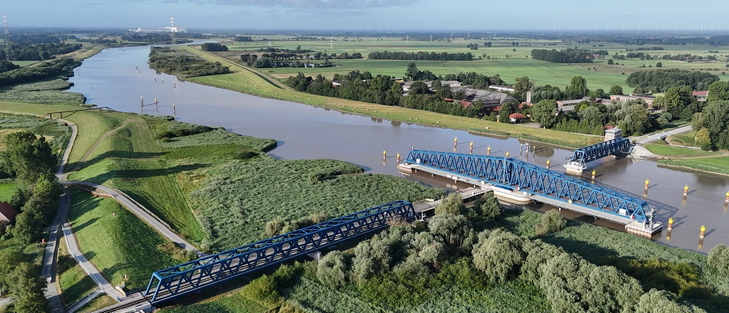 Friesenbrücke Westoverledingen Ostfriesland (c) Patrick Anneken.JPG Friesenbrücke Westoverledingen Ostfriesland (c) Patrick Anneken.JPG