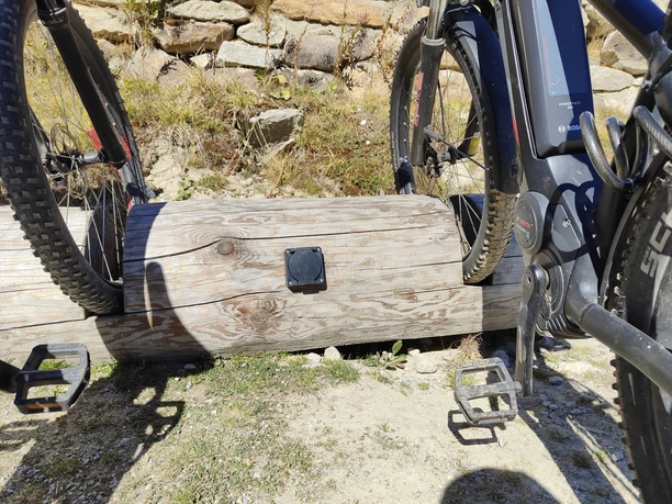 e-bike-ladestation-baettmerhitta-sommer-aletsch-arena-01.jpeg
