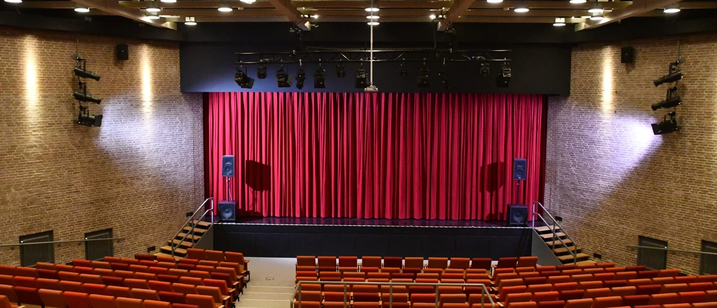 Aula des Ernst-Moritz-Arndt Gymnasiums