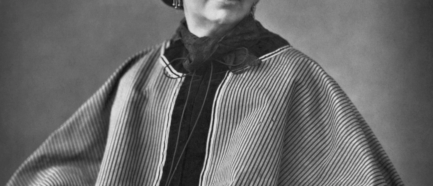 George_Sand_by_Nadar,_1864.jpg