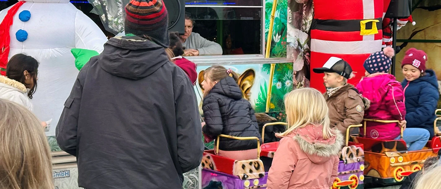 Familienweihnachtsmarkt.png Familienweihnachtsmarkt.png